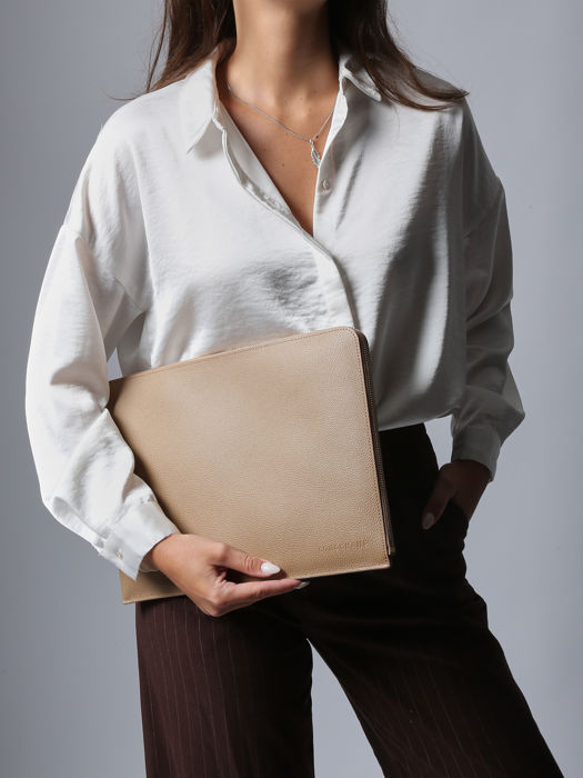 Longchamp Le foulonné Passport cover Beige
